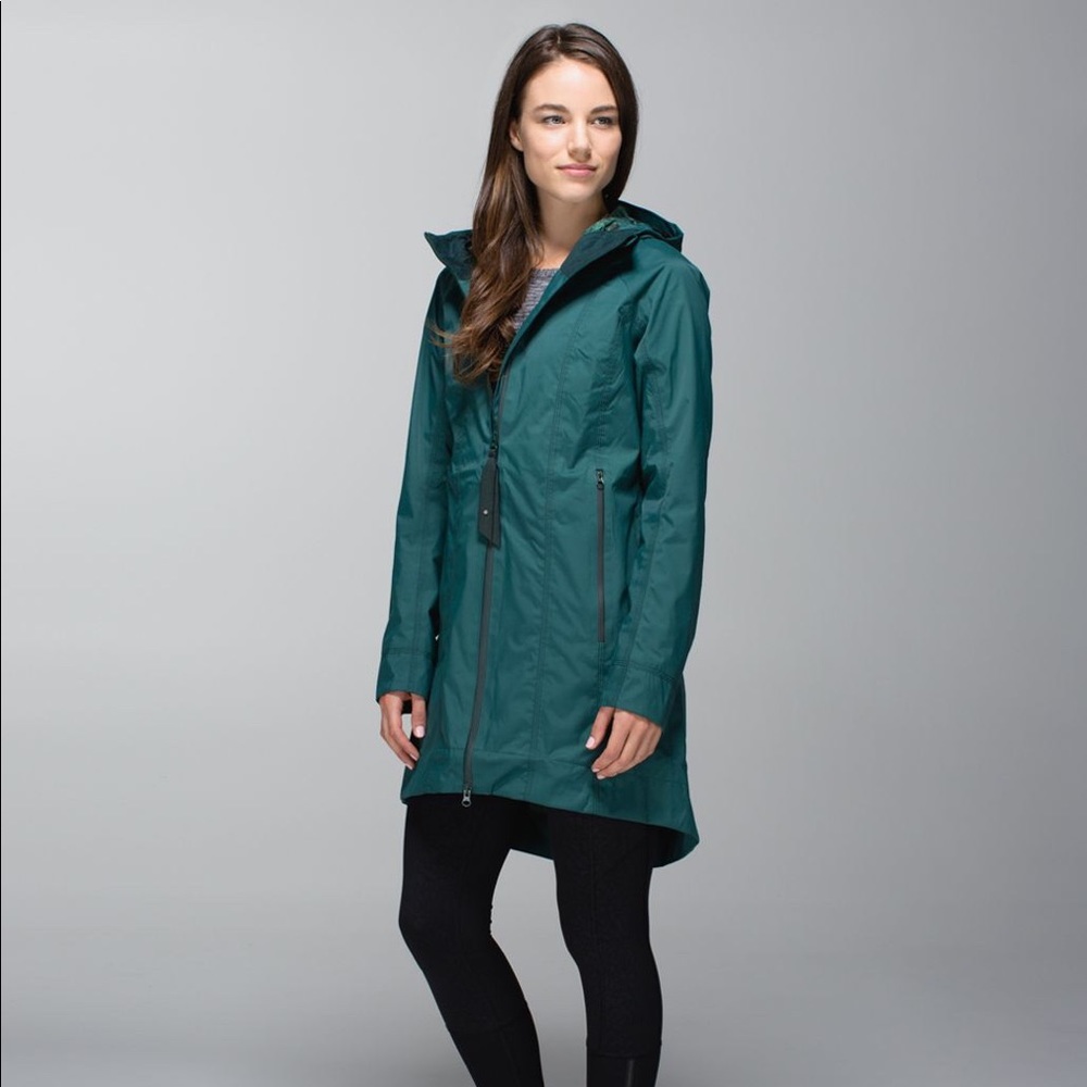 Lululemon Right as Rain Jacket Coat Fuel Green 6